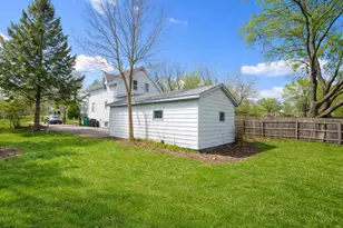 1911 Hebron Ave, Zion, IL 60099 - Photo 15