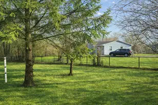 1911 Hebron Ave, Zion, IL 60099 - Photo 13