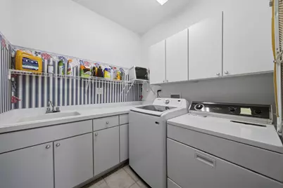 8839 S 83rd Avenue, Hickory Hills, IL 60457 - Photo 23