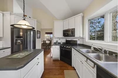 8839 S 83rd Avenue, Hickory Hills, IL 60457 - Photo 7