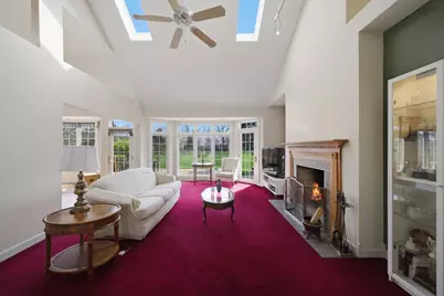 8839 S 83rd Avenue, Hickory Hills, IL 60457 - Photo 3