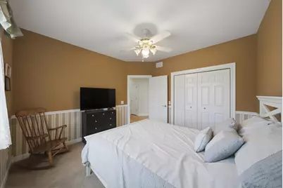 8839 S 83rd Avenue, Hickory Hills, IL 60457 - Photo 19