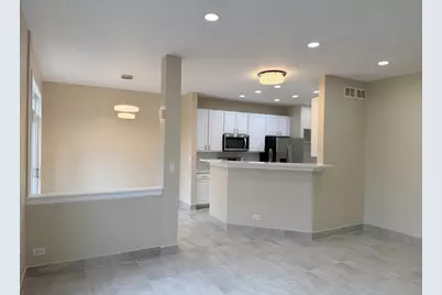 431 Pine Lake Circle, Vernon Hills, IL 60061 - Photo 5