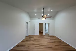 431 Pine Lake Cir, Vernon Hills, IL 60061 - Photo 21