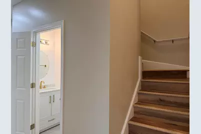 431 Pine Lake Circle, Vernon Hills, IL 60061 - Photo 17