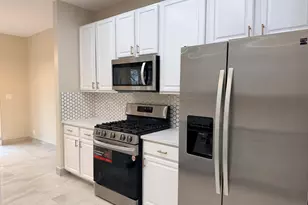 431 Pine Lake Cir, Vernon Hills, IL 60061 - Photo 13