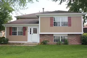 410 Ashwood Ct, Vernon Hills, IL 60061 - Photo 1
