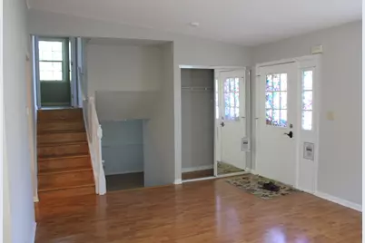 410 Ashwood Court, Vernon Hills, IL 60061 - Photo 3