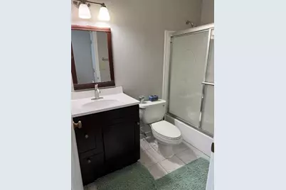 410 Ashwood Court, Vernon Hills, IL 60061 - Photo 29