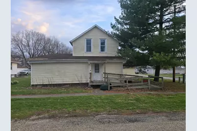 201 E Carlisle Street, Mclean, IL 61754 - Photo 1