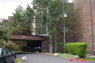 1018 Castilian Ct, Glenview, IL 60025 - Photo 1