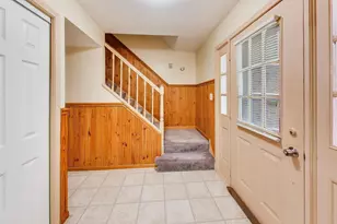 1021 Warwick Cir S, Hoffman Estates, IL 60169 - Photo 7