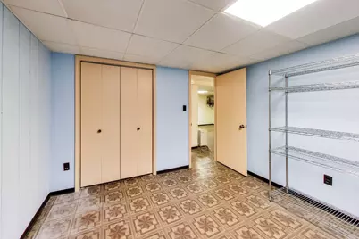 1021 Warwick Circle S, Hoffman Estates, IL 60169 - Photo 39