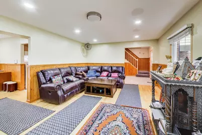 1021 Warwick Circle S, Hoffman Estates, IL 60169 - Photo 5