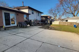 6546 107th St, Chicago Ridge, IL 60415 - Photo 15