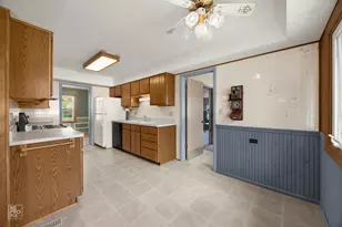 54 Smethwick Ln, Elk Grove Village, IL 60007 - Photo 5