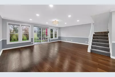 1803 Vermont Drive, Elk Grove Village, IL 60007 - Photo 5