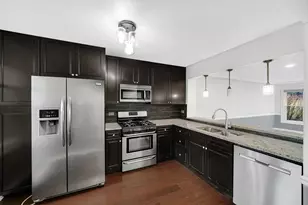 1803 Vermont Dr, Elk Grove Village, IL 60007 - Photo 9