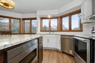 7834 W Forest Hill Ct, Palos Heights, IL 60463 - Photo 3