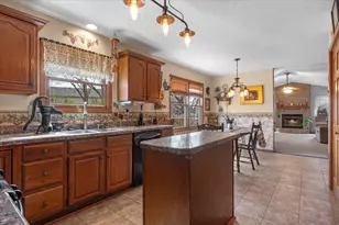 504 Augusta Dr, Chatham, IL 62629 - Photo 9