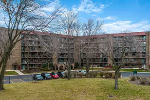 35 S Baybrook Dr, Palatine, IL 60074 - Photo 1