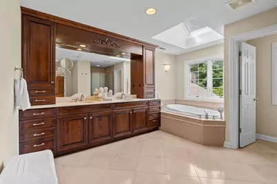 716 Old Westbury Court, Crystal Lake, IL 60012 - Photo 21