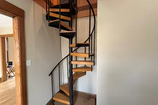 2133 W Grace St, Chicago, IL 60618 - Photo 9