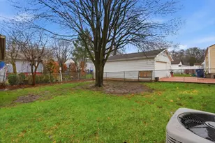 2320 W Cheyenne Rd, Waukegan, IL 60087 - Photo 17