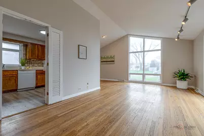 1426 Wescott Road, Northbrook, IL 60062 - Photo 7