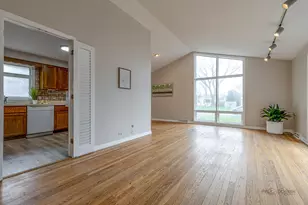 1426 Wescott Rd, Northbrook, IL 60062 - Photo 7