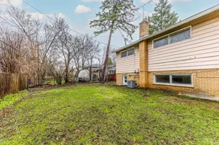 1426 Wescott Rd, Northbrook, IL 60062 - Photo 27