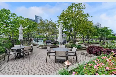 400 N Lasalle Street #3305, Chicago, IL 60654 - Photo 25