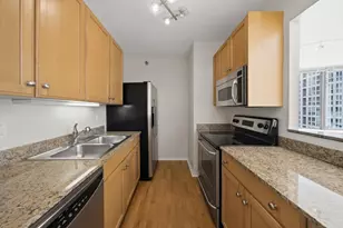 400 N LaSalle St, Chicago, IL 60654 - Photo 9