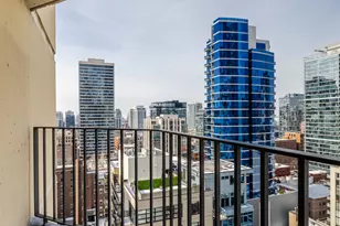 70 W Huron St, Chicago, IL 60654 - Photo 21