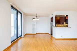 70 W Huron St, Chicago, IL 60654 - Photo 11