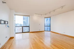 70 W Huron St, Chicago, IL 60654 - Photo 17