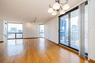 70 W Huron St, Chicago, IL 60654 - Photo 19