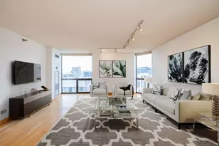 70 W Huron St, Chicago, IL 60654 - Photo 13