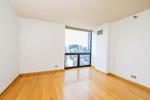 70 W Huron St, Chicago, IL 60654 - Photo 31