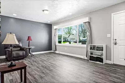 610 Rayjon Drive, Oreana, IL 62554 - Photo 5