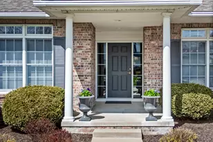 8 Sable Oaks Ct, Bloomington, IL 61704 - Photo 5