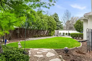 8 Sable Oaks Ct, Bloomington, IL 61704 - Photo 55