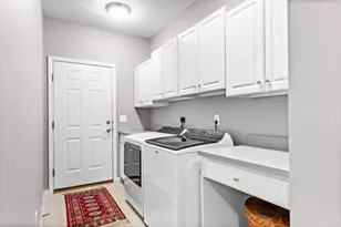 8 Sable Oaks Ct, Bloomington, IL 61704 - Photo 37