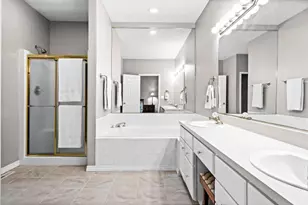 8 Sable Oaks Ct, Bloomington, IL 61704 - Photo 31