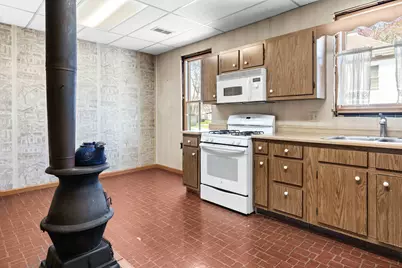 103 W Wood Street, Colfax, IL 61728 - Photo 11