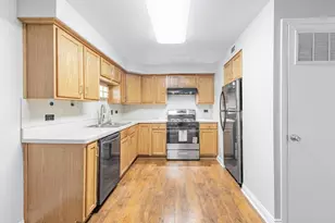 11128 S 84th Ave, Palos Hills, IL 60465 - Photo 3