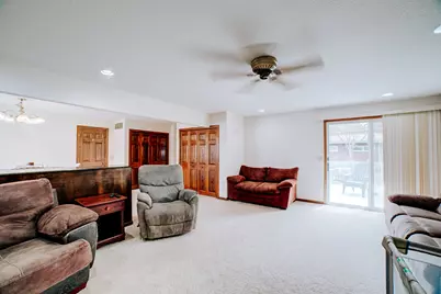 905 S 4th Street, Watseka, IL 60970 - Photo 13