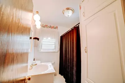 905 S 4th Street, Watseka, IL 60970 - Photo 19