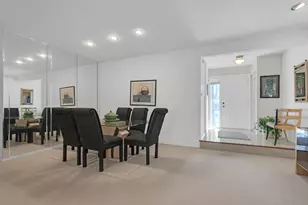 924 Hidden Lake Dr, Buffalo Grove, IL 60089 - Photo 11