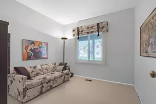 924 Hidden Lake Dr, Buffalo Grove, IL 60089 - Photo 17